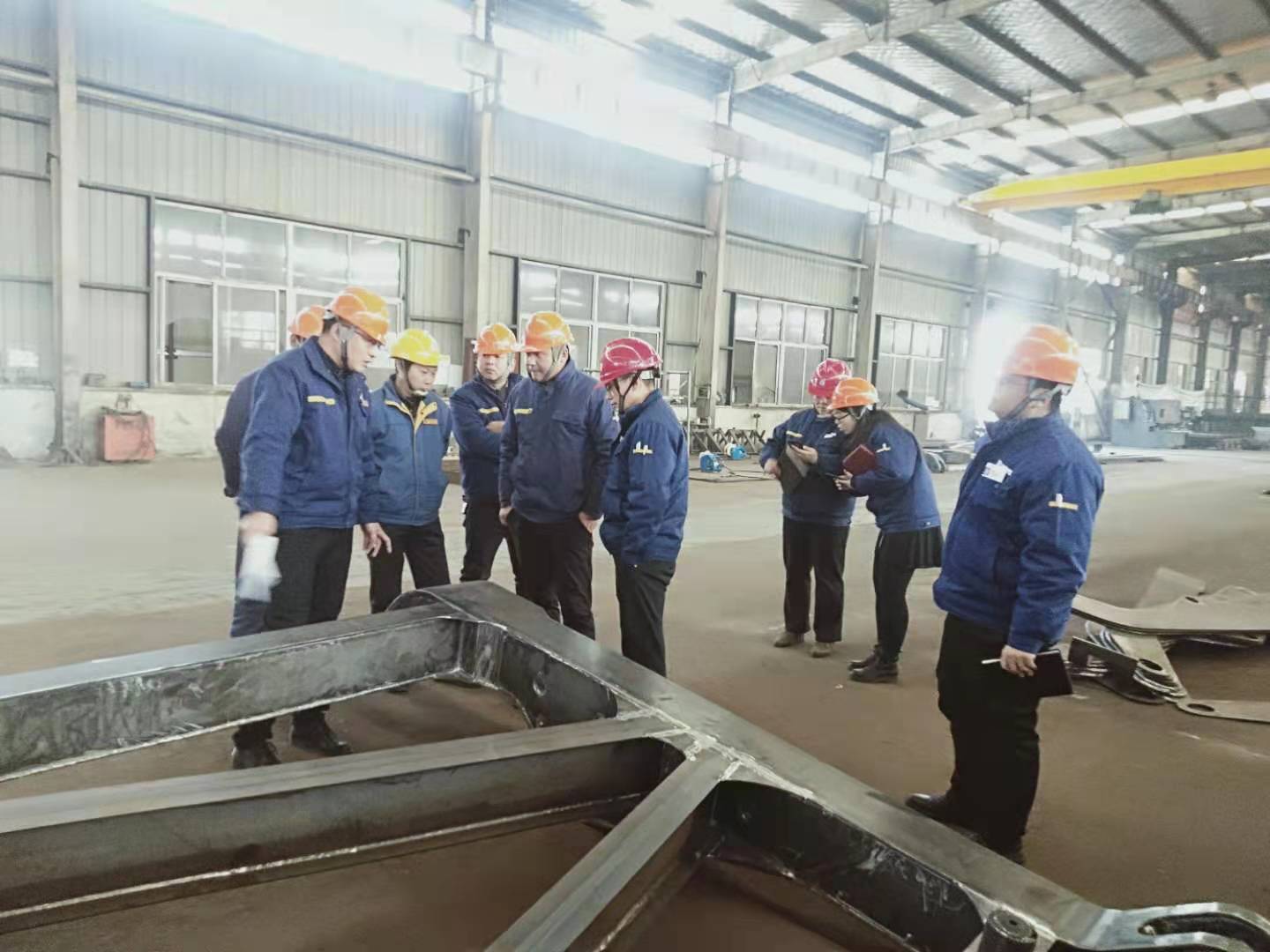 熱烈歡迎徐工集團領導來我廠指導鋼結構部件生產工作